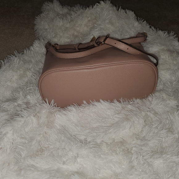NWT Michael Kors Crossbody - Picture 2 of 4